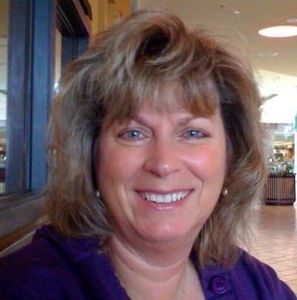 Meet your Posher, Debbie